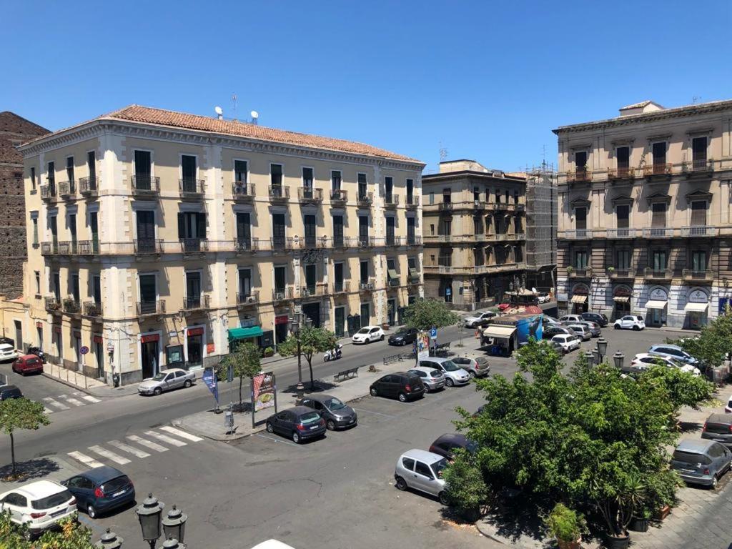 Апартаменти Finestre In Piazza Катанія Екстер'єр фото